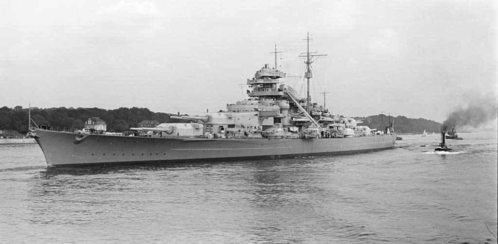 Bismarck and USS New Jersey specifications